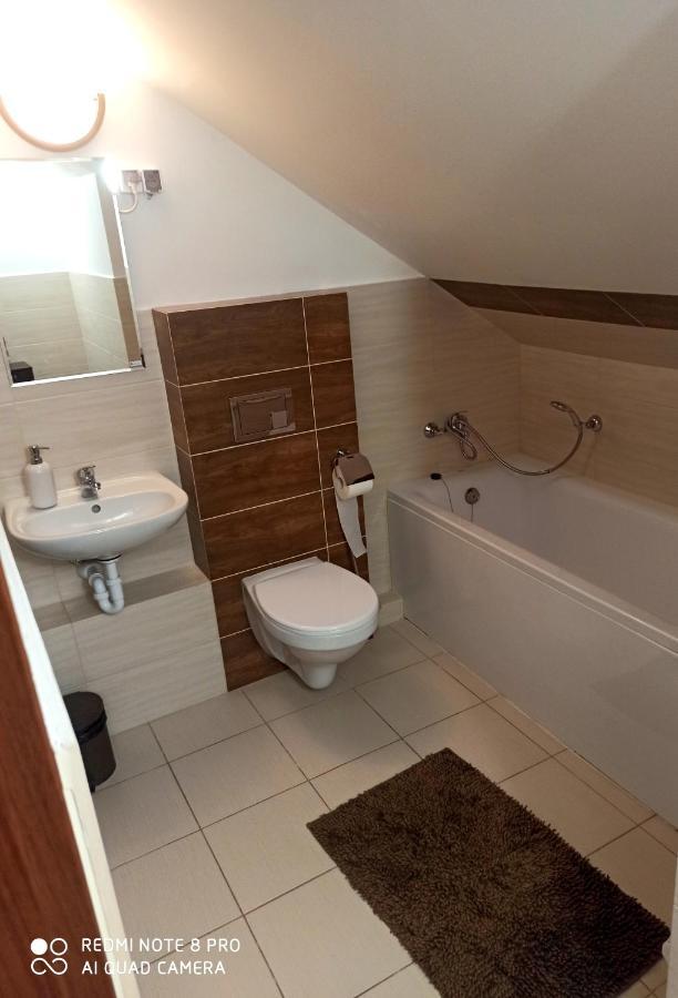 Wynajem Pokoi Wiki Appartement Mikołajki Buitenkant foto